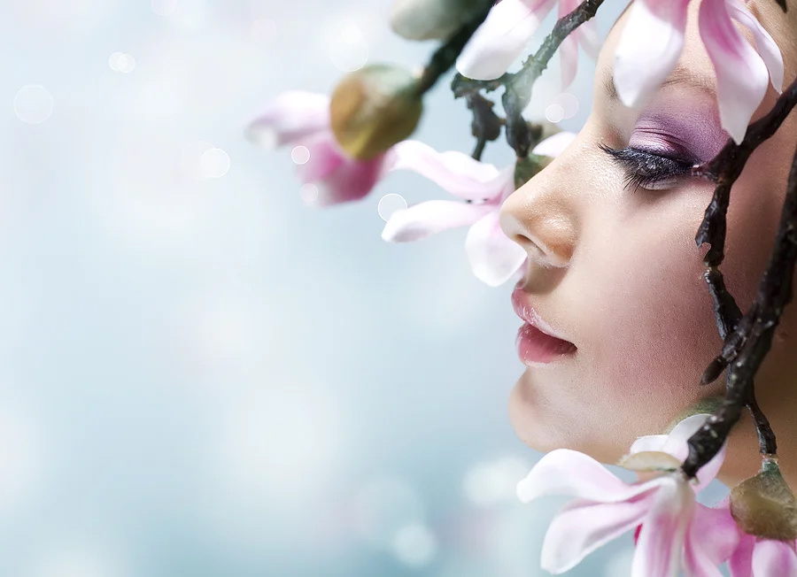 Bigstock Beautiful Spring Girl with flo 13764026